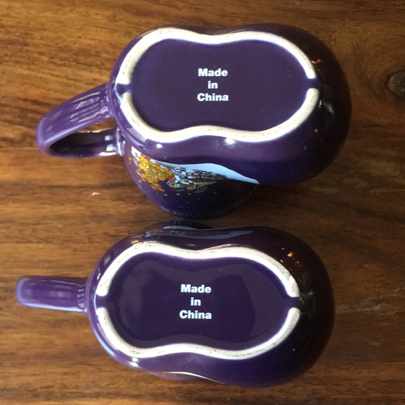 2 Christmas Village In Baltimore German Gluehwein Market Purple Boot Mugs READ - Picture 7 of 16